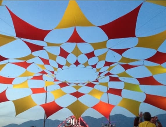 creating-a-60-ft-outdoor-backdrop